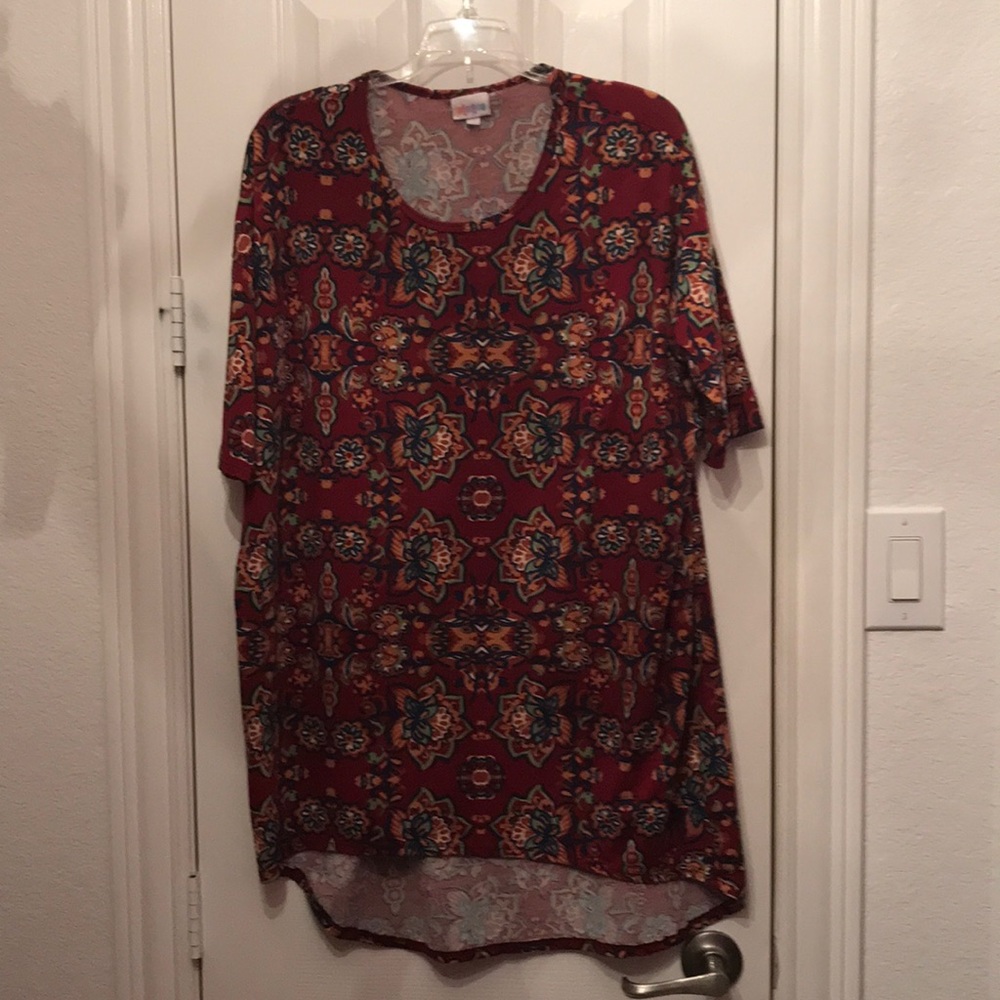 Lularoe Irma Tunic Size M